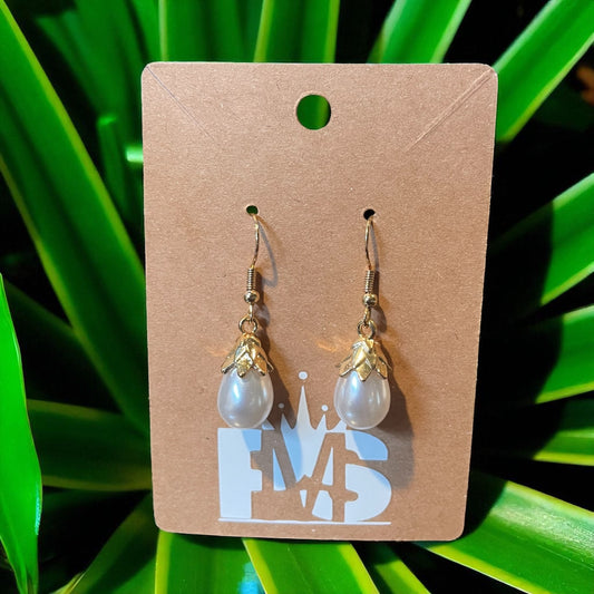 Crown Simple Pearl Earrings